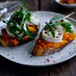 Bruschetta opskrift med gedeost og butternut | www.juliekarla.dk